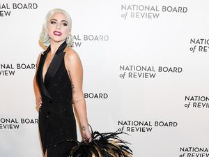 Jadi Makeup Artist Lady Gaga 10 Tahun, Ini Cerita Sarah Tanno
