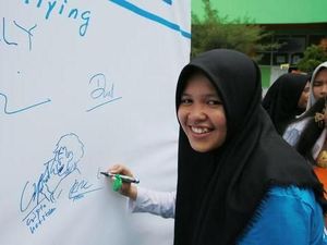 Pelajar Makassar Juara Lomba Komik Dunia Pelajar Makassar Juara Lomba Komik Dunia
