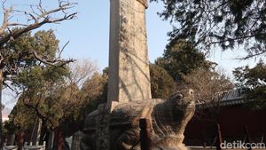 Foto: Patung Bi Xi Pembawa Kekayaan di China