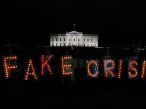 Pegawai Federal AS Minta Cairkan Gaji