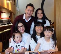 Alasan Ussy Enggan Beri Hadiah Saat Ajari Anak Puasa
