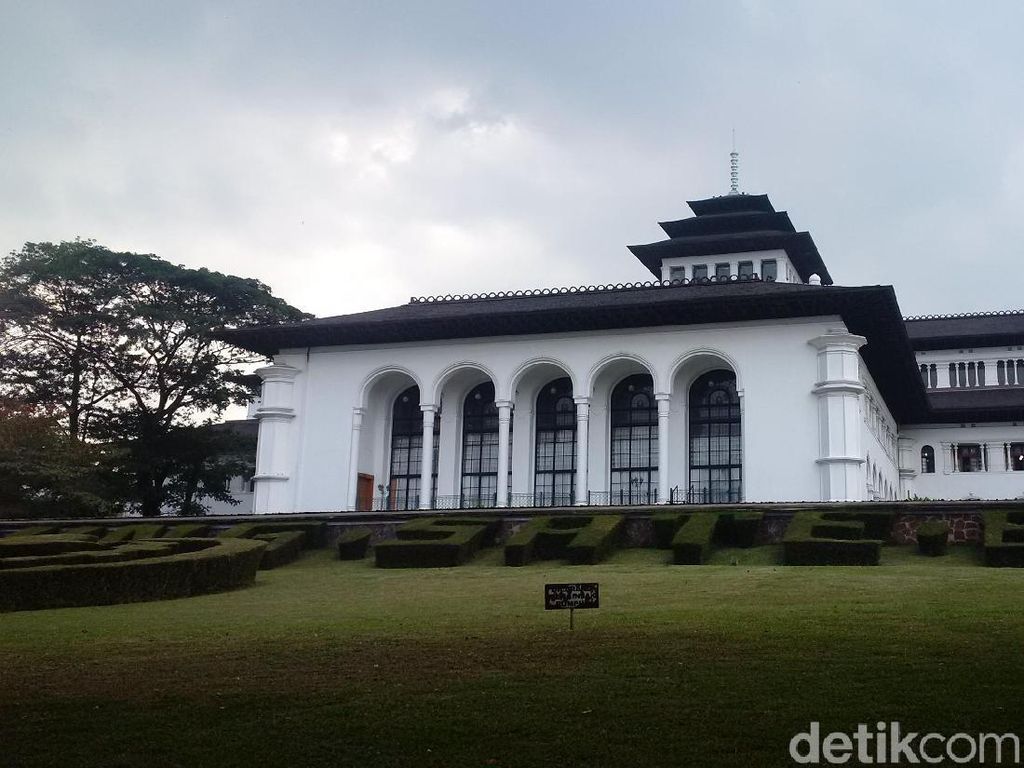 Itinerary Seru Liburan Akhir Tahun di Bandung Itinerary Seru Liburan Akhir Tahun di Bandung