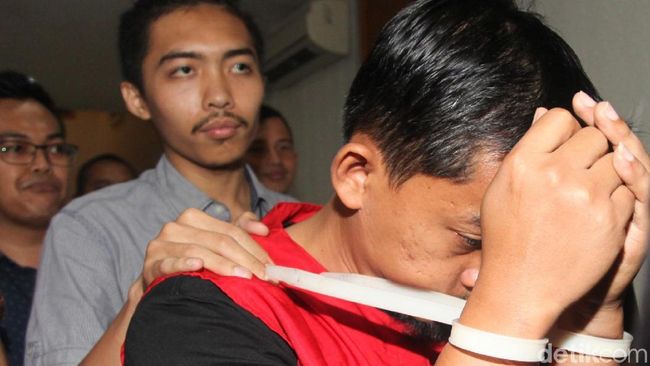 Kicauan Hoax Guru Geografi Berujung Penangkapan Polisi Kicauan Hoax Guru Geografi Berujung Penangkapan Polisi