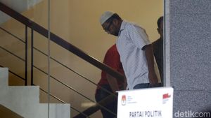 3 Bulan Buron, Eks Anggota DPRD Sumut Menyerahkan Diri