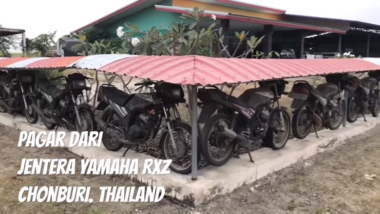 Yamaha RXZ untuk pagar rumah. Foto: Screenshot Youtube mohd eirwan Yamaha RXZ untuk pagar rumah. Foto: Screenshot Youtube mohd eirwan