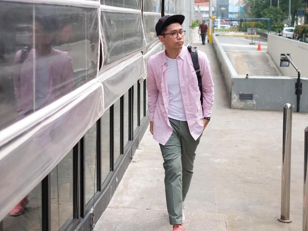Kata Influencer yang Jasa Curhat Berbayarnya Jadi Kontroversi Kata Influencer yang Jasa Curhat Berbayarnya Jadi Kontroversi