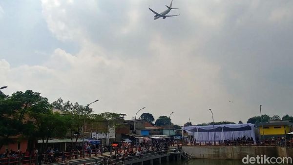 Foto: Bisa Mancing Sambil Lihat Pesawat Terbang di Bandung