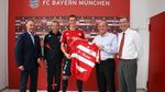 Digembosi, Pemain-pemain yang Dibajak Bayern dari Rival di Bundesliga