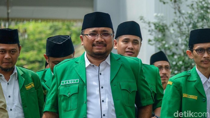 Ketum GP Ansor, Yaqut Cholil Qoumas menemui Presiden Jokowi.