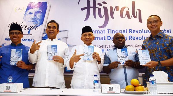 Amien Rais Kritik Jokowi Lewat Buku Hijrah