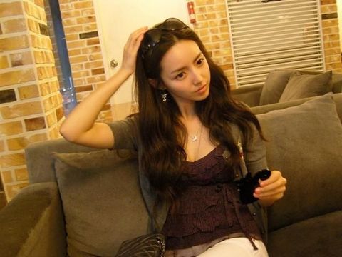 Sosok Lee, Guru Cantik di Korea Selatan