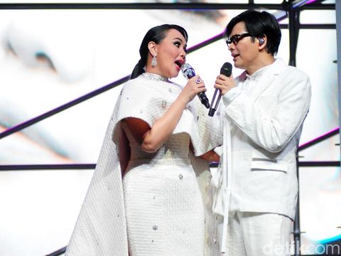 Armand Maulana, Dewi Gita dan putrinya saat ditemui jelang konser di Ciputra Artpreneur.