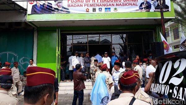 Ini Penampakan Posko Prabowo di Dekat Rumah Jokowi