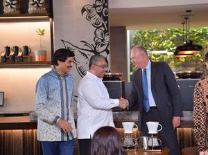 Mendes Dorong Desa Penghasil Kopi Gandeng Starbucks Mendes Dorong Desa Penghasil Kopi Gandeng Starbucks