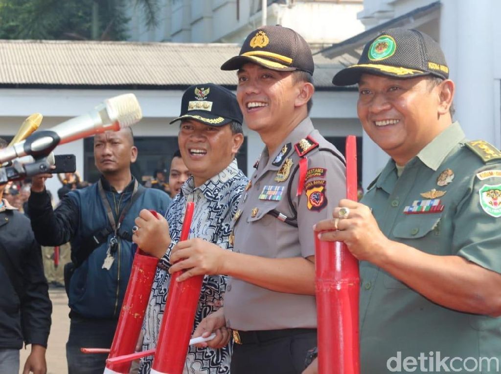 Hei Milenial, Ingat Nih Kode Bahaya Saat Pakai Kentongan Ronda Hei Milenial, Ingat Nih Kode Bahaya Saat Pakai Kentongan Ronda