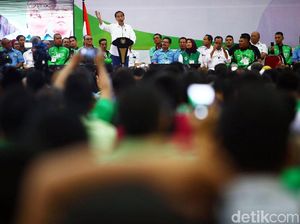 Ketika Jokowi Puji Para Driver Online Ketika Jokowi Puji Para Driver Online