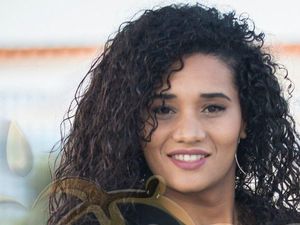 Diejek karena Kulit Hitamnya, Ratu Kecantikan Aljazair Ucapkan Ini