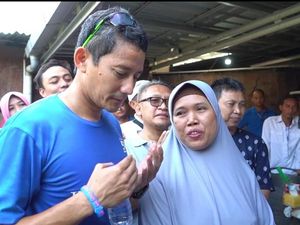 Gembiranya Latifah Saat Warungnya Didatangi Sandi