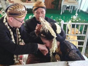 Cerita Bule Jerman dan Gadis Purworejo Sebelum Menikah