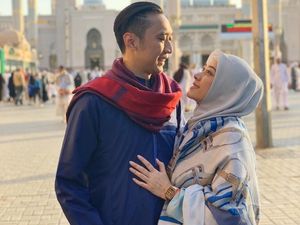 Foto: Cantiknya Menantu SBY, Aliya Rajasa Pakai Hijab Saat Umrah Foto: Cantiknya Menantu SBY, Aliya Rajasa Pakai Hijab Saat Umrah
