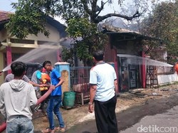 Kios Pertamini Terbakar di Kudus, Pemilik Ikut Jadi Korban