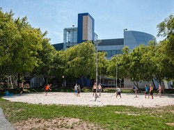 Kerja di Kantor Pusat OPPO Bisa Dapat Fasilitas Outdoor, Lho!