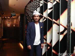 Pamer Cedera di Tangan, Ibnu Jamil Cari Perhatian Nikita Mirzani?