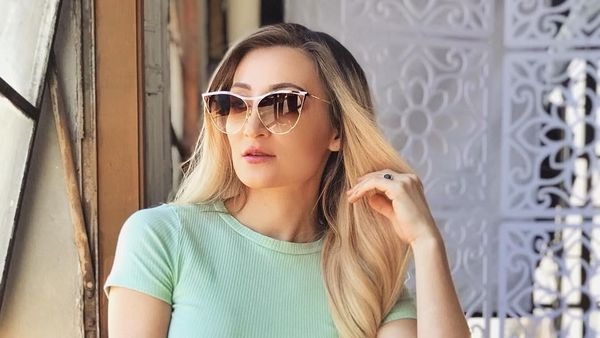 Model Playboy Bule Ini Mengaku Hanya Ingin Pacaran dengan Pria Asia