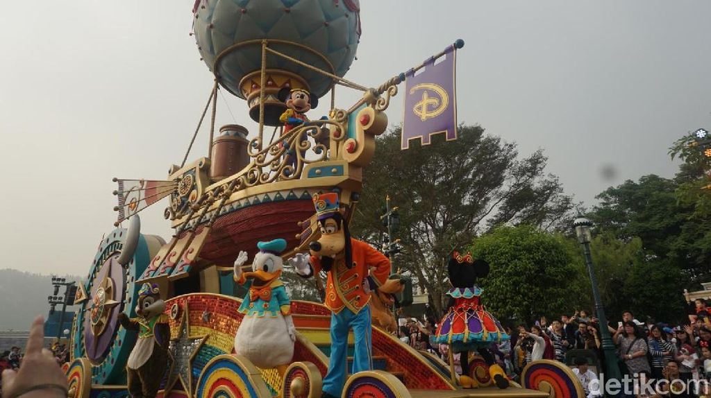 Mengintip Serunya Mickey #1Fan Jalan-jalan di Disneyland Hongkong Mengintip Serunya Mickey #1Fan Jalan-jalan di Disneyland Hongkong