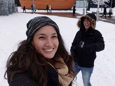 Foto: Liburan Mesra Nadine Chandrawinata dan Dimas Anggara