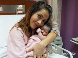 Ungkapan Rasa Syukur Nadia Mulya Setelah Melahirkan Anak Keempat