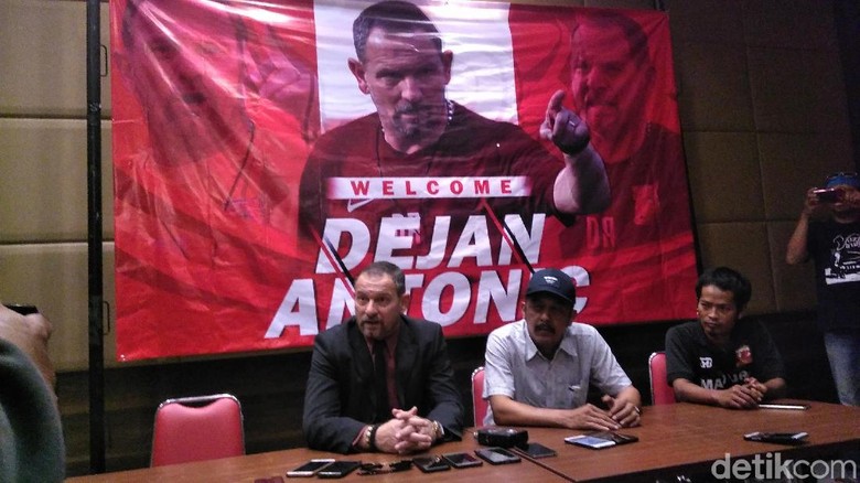 Gabung Madura United, Dejan Antonic Ingin Persembahkan Trofi Gabung Madura United, Dejan Antonic Ingin Persembahkan Trofi