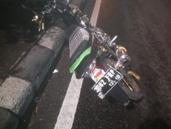 Kendaraan Penyapu Jalan dan Motor Terlibat Kecelakaan di Jakbar