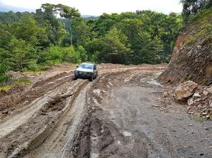 Trans Papua Buka Peluang Bisnis Sewa Mobil Trans Papua Buka Peluang Bisnis Sewa Mobil