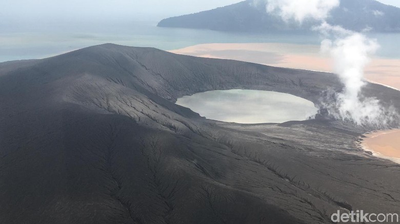 Geger Bule Dekati Anak Krakatau