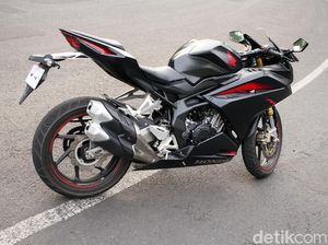 Wow! CBR250RR Bakal Punya Kunci Keyless Hingga Quickshifter Wow! CBR250RR Bakal Punya Kunci Keyless Hingga Quickshifter