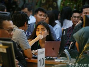 Jokowi Sebut Urus Perizinan Cuma 2 Jam, Apa Benar? Jokowi Sebut Urus Perizinan Cuma 2 Jam, Apa Benar?