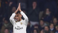 AC Milan kabarnya tertarik untuk meminjam Dani Ceballos. Namun Madrid hanya ingin melepas Ceballos dengan status permanen senilai sekitar 50 juta euro. Foto: Aitor Alcalde/Getty Images