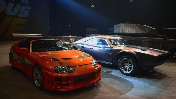 Supra 1990-an yang dipakai Paul Walker dalam film Fast and Furious