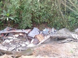 Diguyur Hujan, Pura Prajapati di Gianyar Longsor