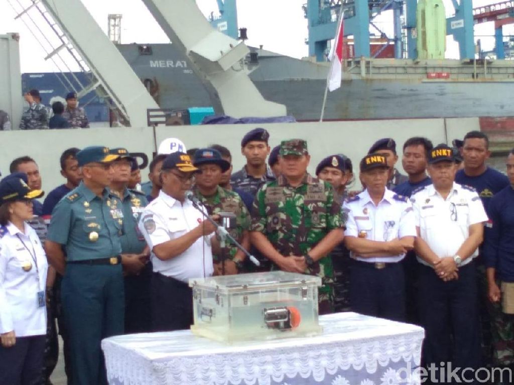 CVR Lion Air Ditemukan, Tim juga Angkat 7 Kg Bagian Tubuh Korban CVR Lion Air Ditemukan, Tim juga Angkat 7 Kg Bagian Tubuh Korban