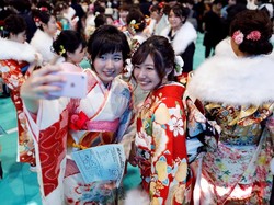 Warga Kurang Bisa Romantis Diduga Pemicu Angka Kelahiran Jepang Anjlok