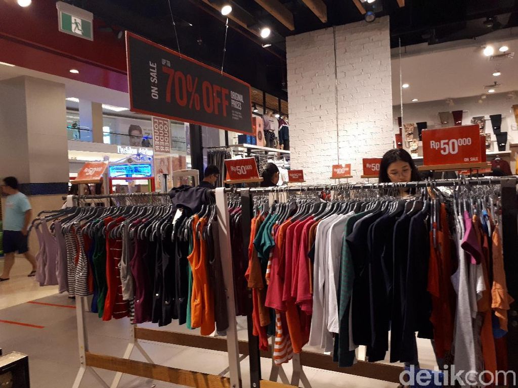 Cotton On Diskon 70%, Jeans Mulai dari Rp 100 Ribu Cotton On Diskon 70%, Jeans Mulai dari Rp 100 Ribu