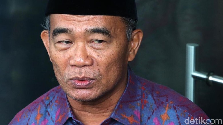 Kasus Guru Ditantang Murid, Mendikbud: Guru Harus Introspeksi Agar Berwibawa