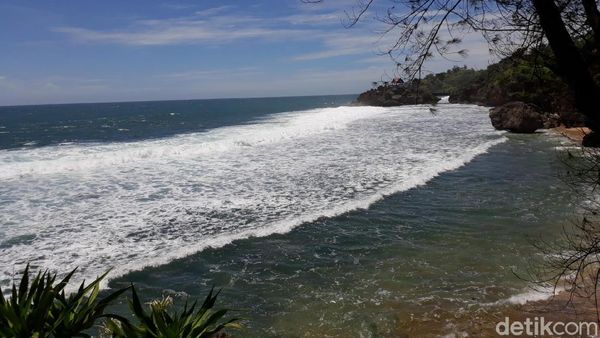 Foto: Pantai Porok yang Tersembunyi di Gunungkidul