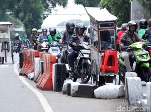 Parah! Pemotor Lawan Arus Berjamaah