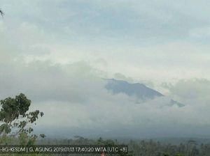 Kondisi Gunung Agung Terkini, BNPB: Tak Ada Peningkatan Aktivitas Vulkanik