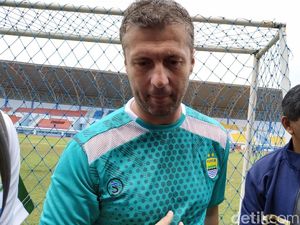 Persib Dekati Pemain Timnas Pakistan, Miljan Radovic: Enggak Kok Persib Dekati Pemain Timnas Pakistan, Miljan Radovic: Enggak Kok