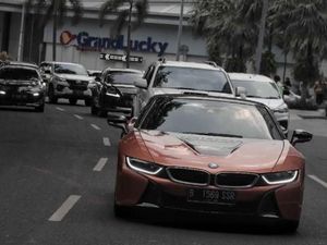 BMW i8 Roadster, Sportcar Cantik Masa Depan
