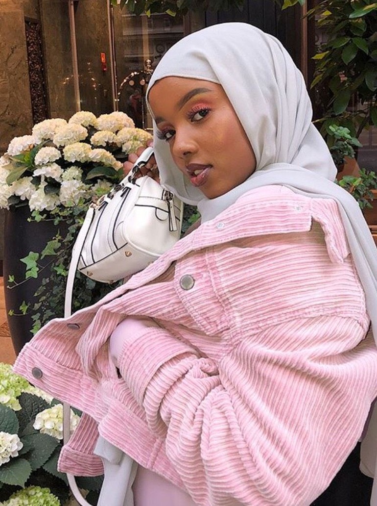 Gaya Hijab Pakai Anting Hingga Jepit Rambut Ala Hijabers Finlandia Gaya Hijab Pakai Anting Hingga Jepit Rambut Ala Hijabers Finlandia